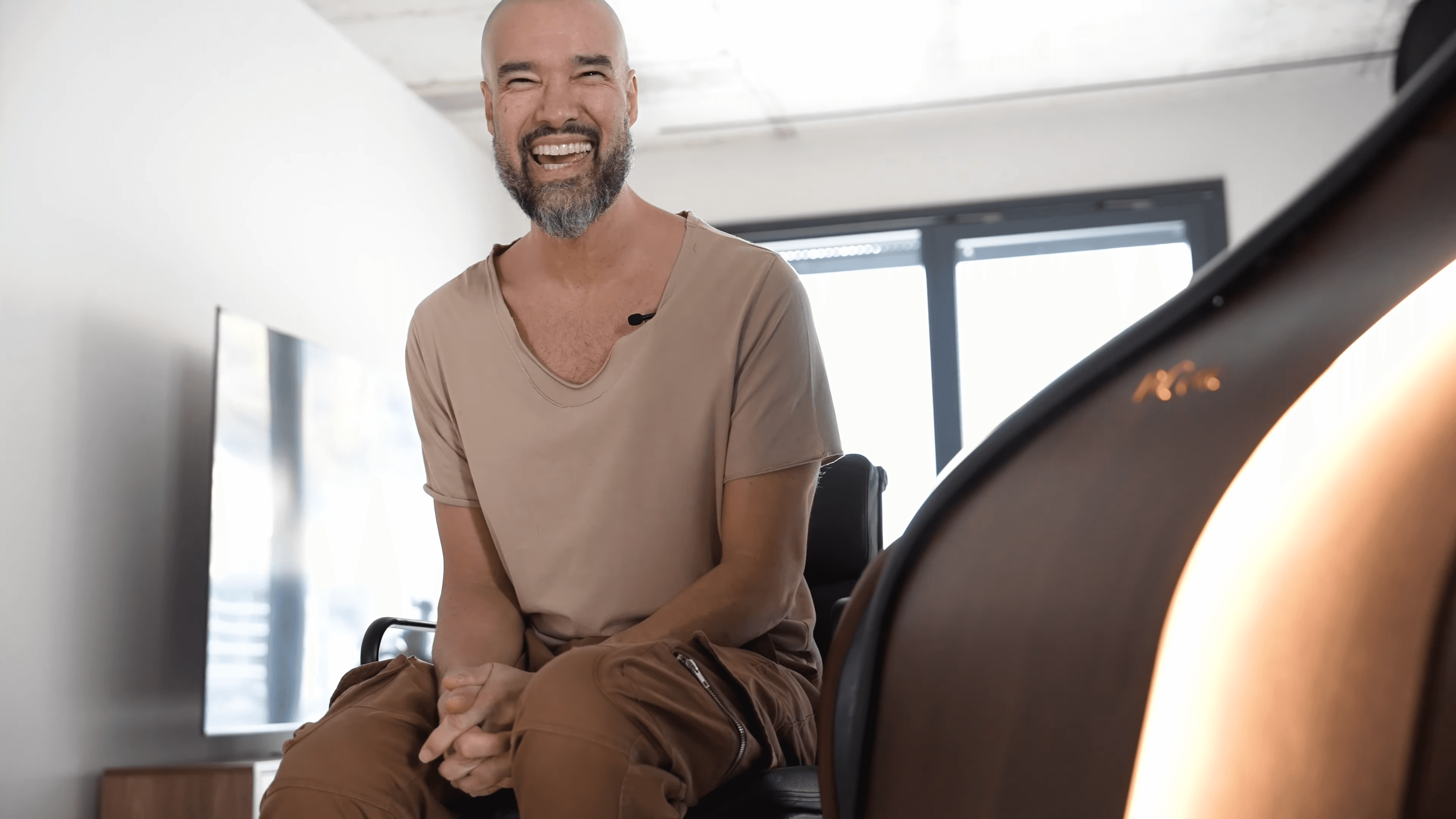 One Year Later: Dr. Iván Malagón's Opinion on the D.Core Cirrus Chair by Komoder