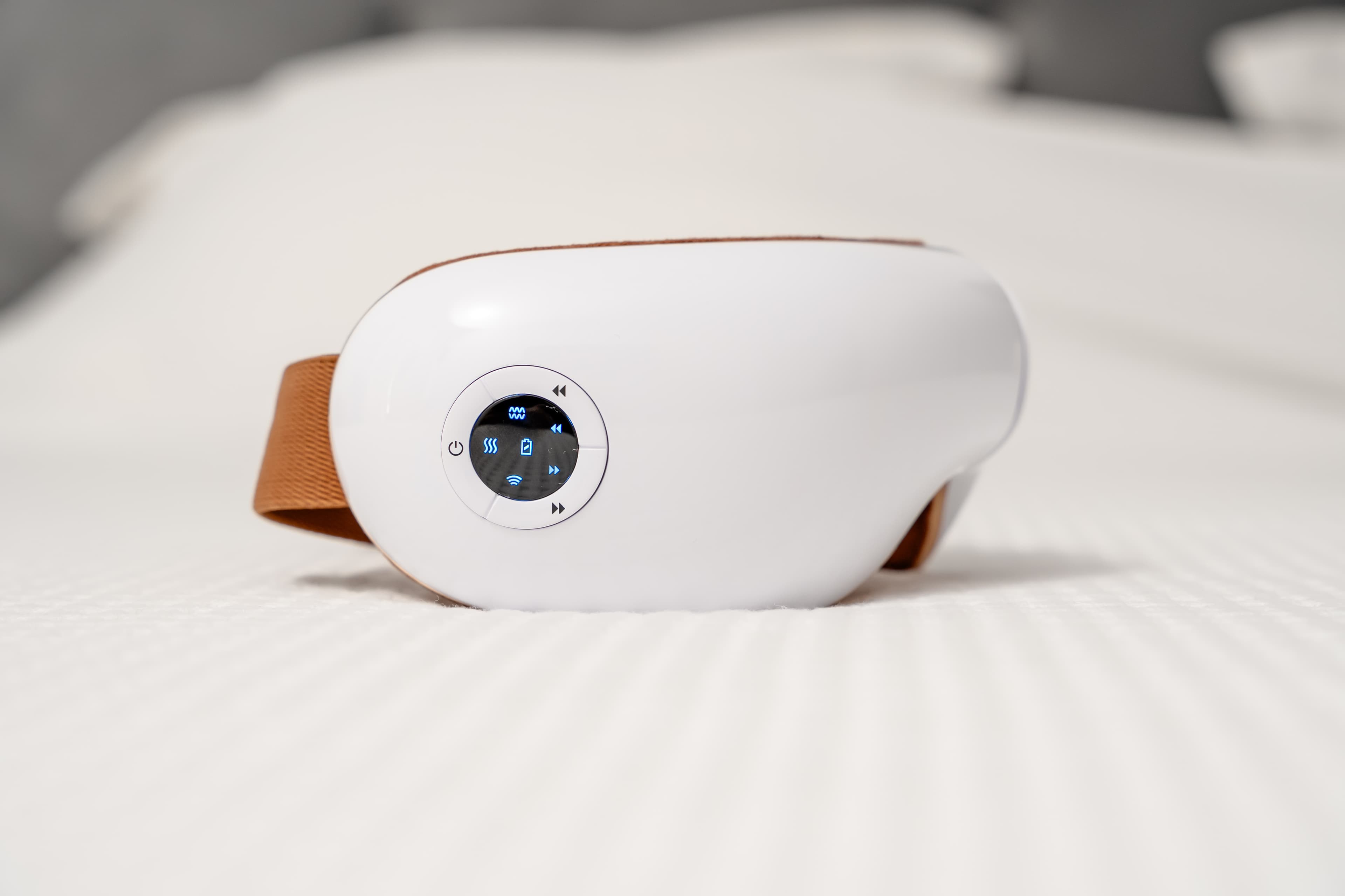 komoder-eye-massager.jpg